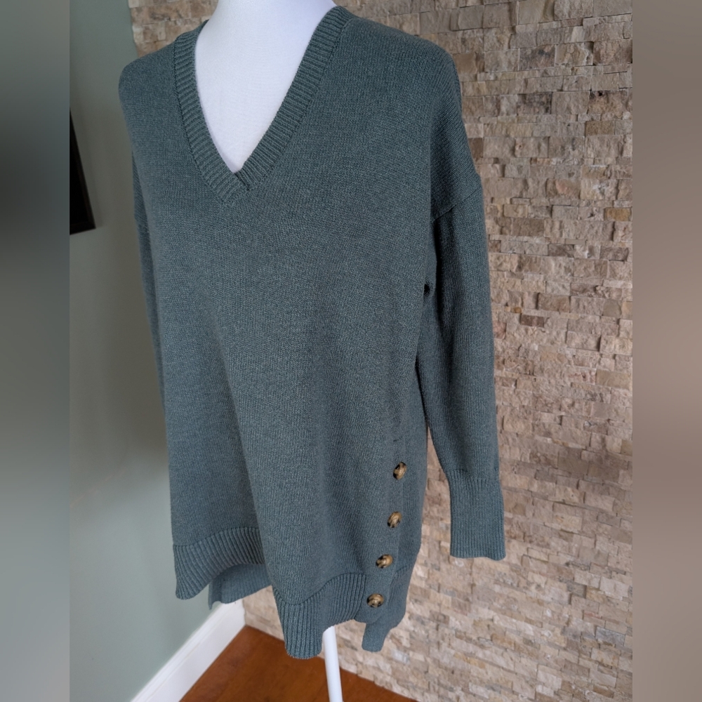 Tahari Coastal Teal V Neck Sweater Tunic  Lagenlook Buttons OfficeCore Cozy Sz S image 4